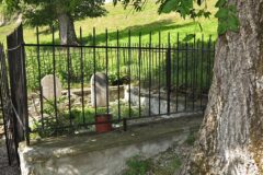 11-12 - der wohl kleinste Friedhof der Welt 